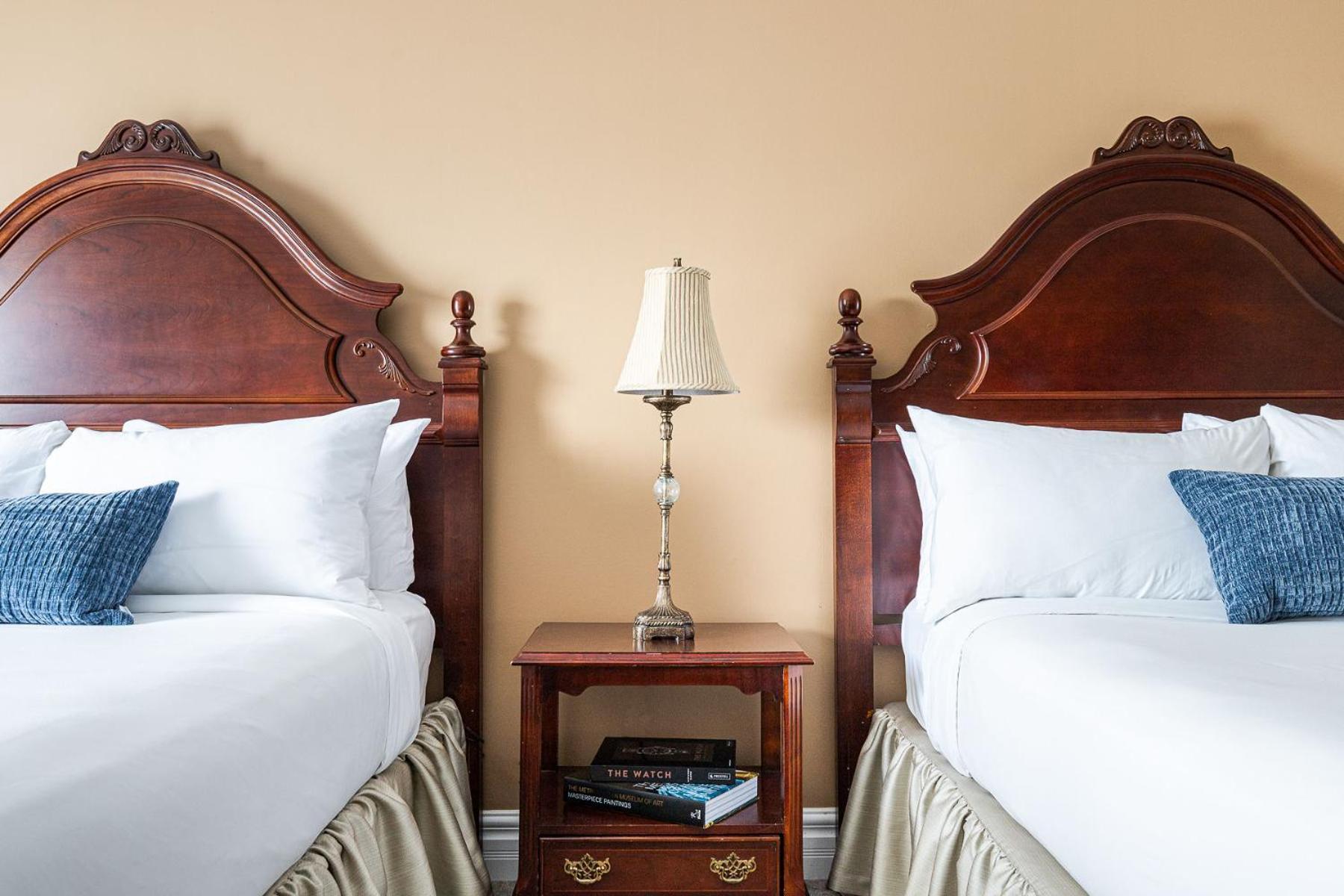Old Stone Inn Boutique Hotel Niagarawatervallen Buitenkant foto