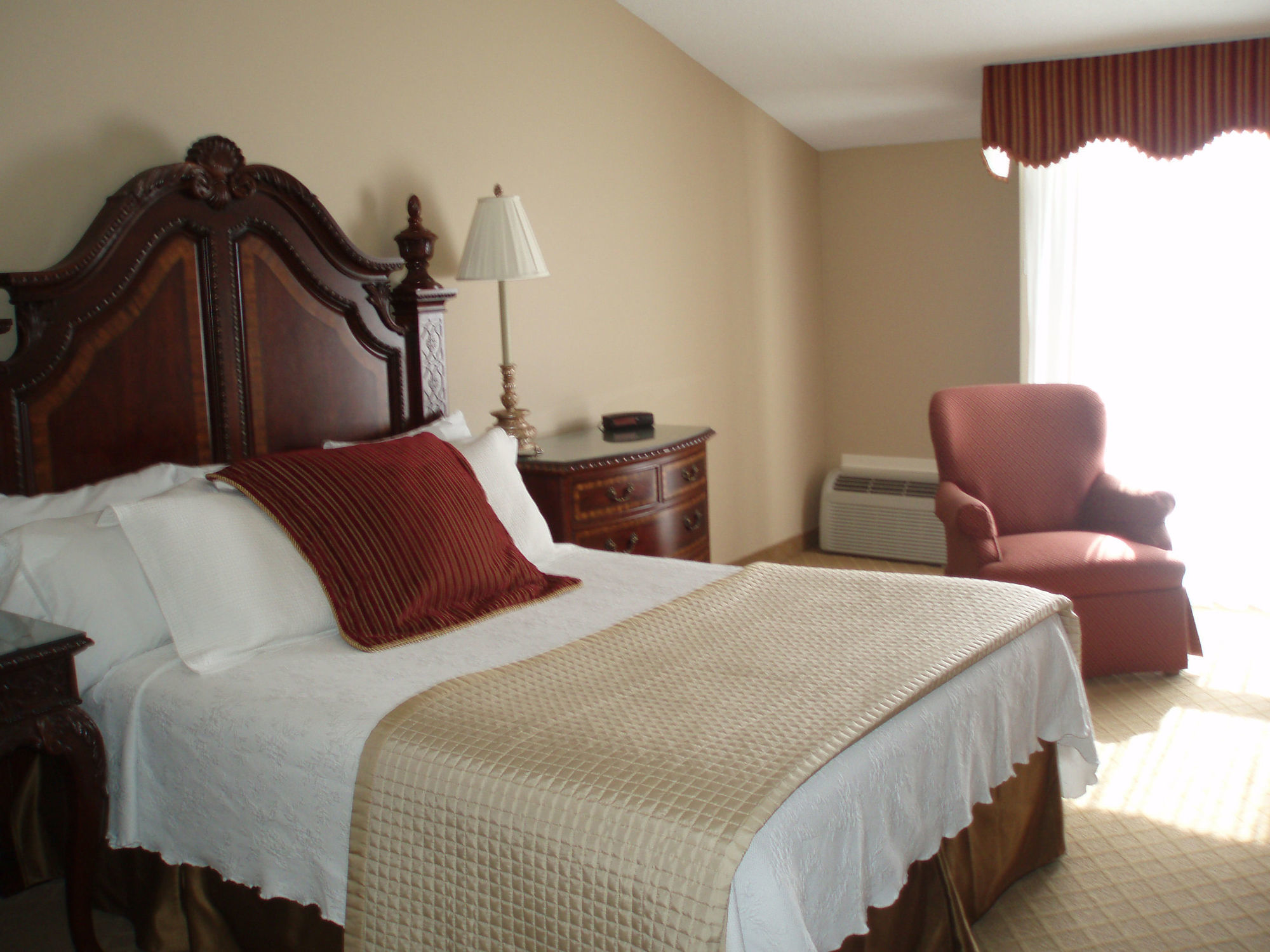 Old Stone Inn Boutique Hotel Niagarawatervallen Kamer foto